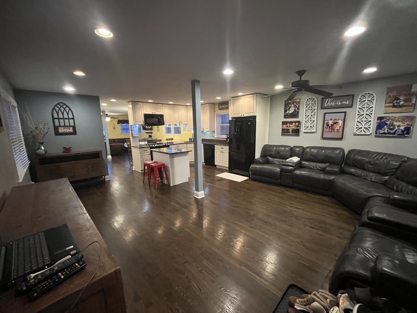 10639 S Whipple Street, Chicago, IL 60655