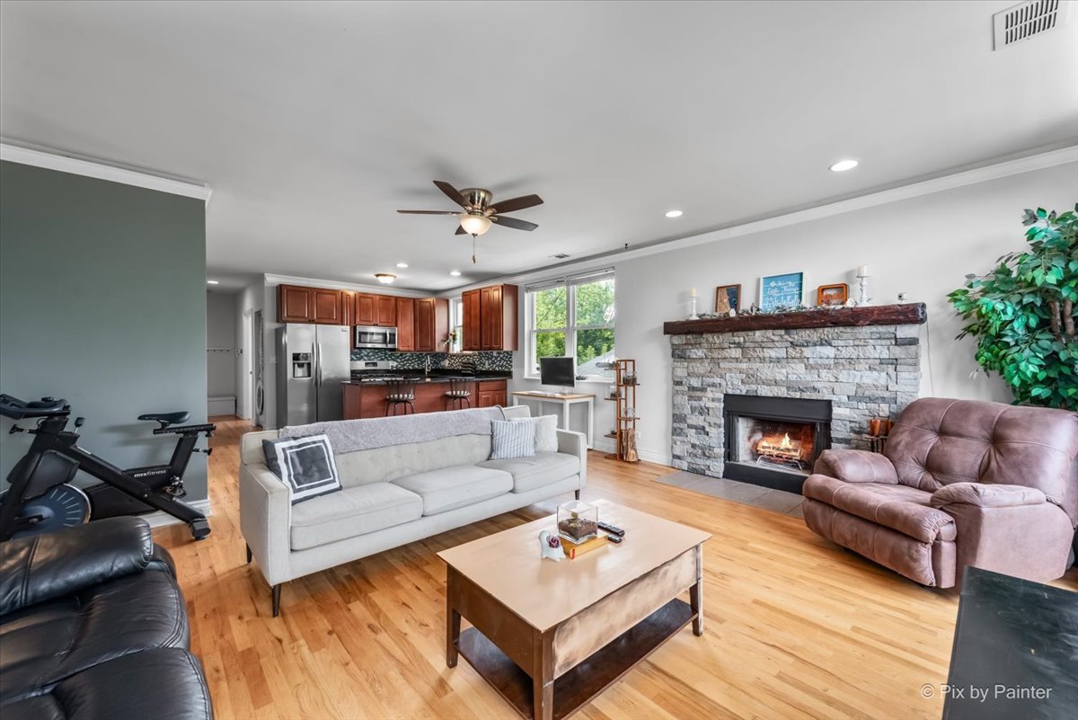 1640 N Whipple Street #3, Chicago, IL 60647