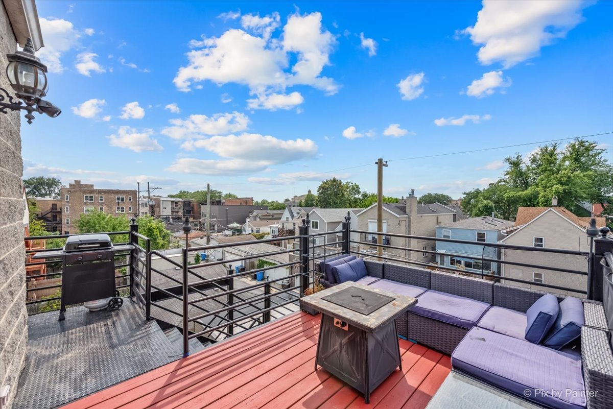 1640 N Whipple Street #3, Chicago, IL 60647