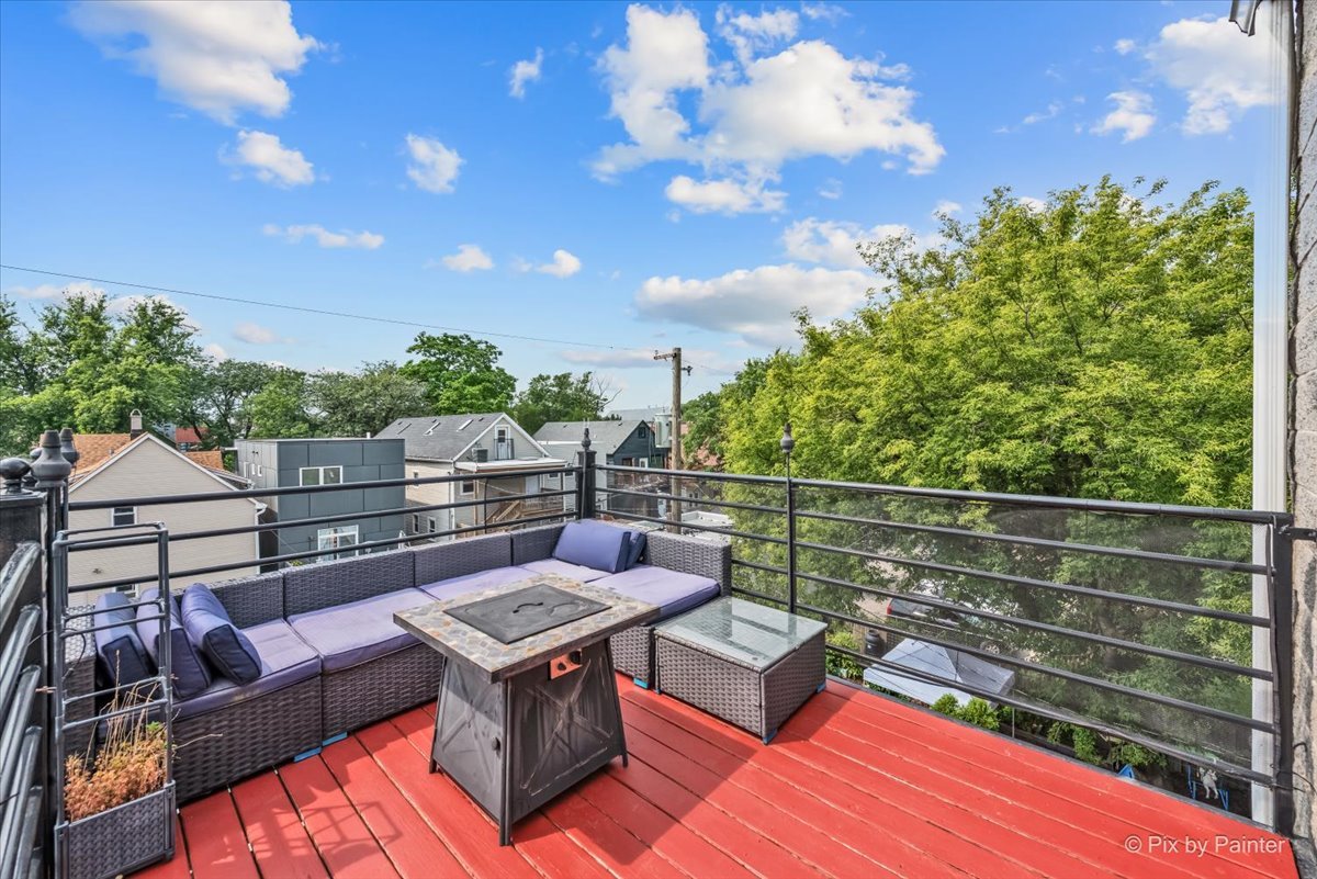 1640 N Whipple Street #3, Chicago, IL 60647