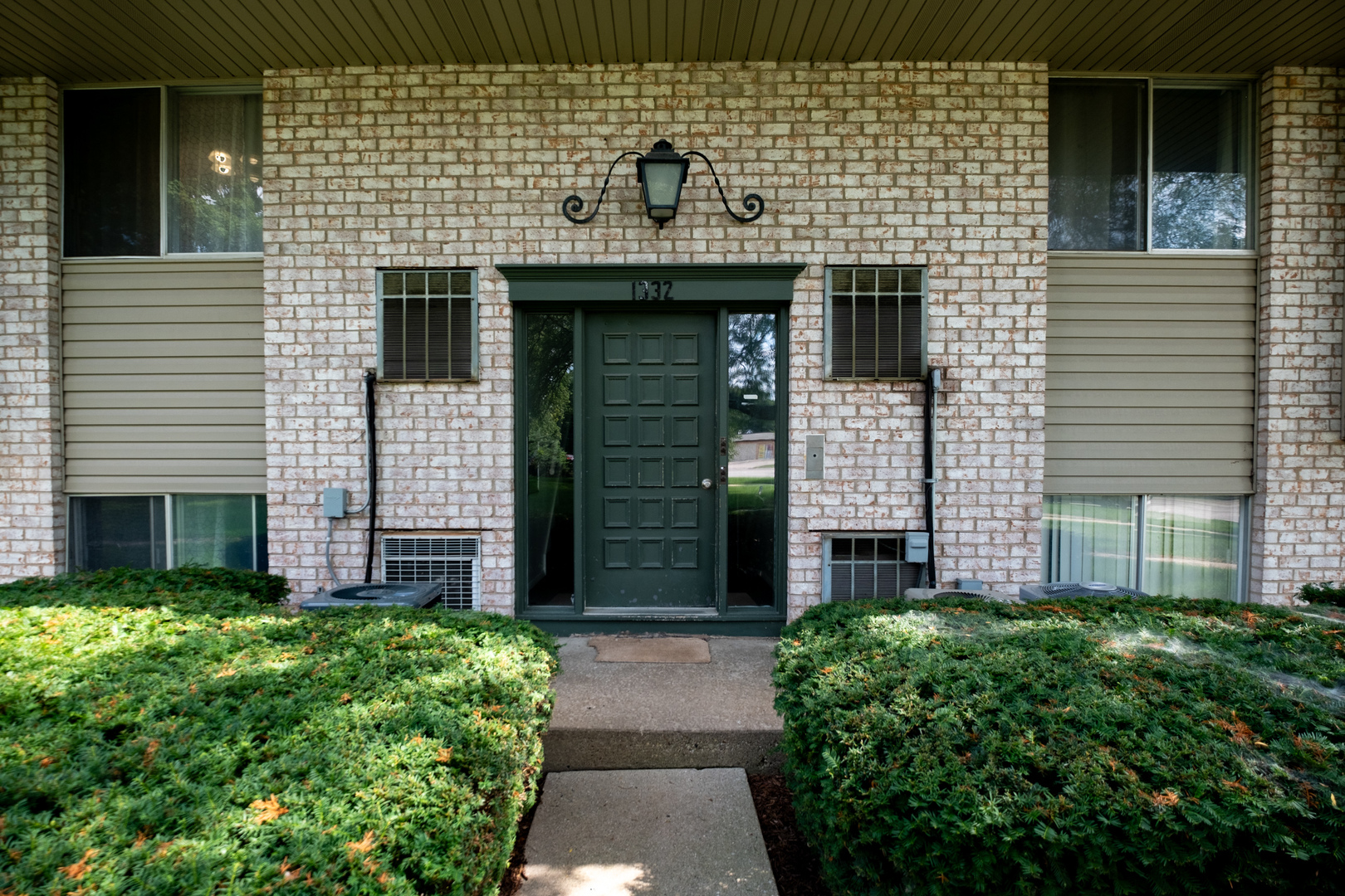 1330-1332 S 14th Street, St. Charles, IL 60174