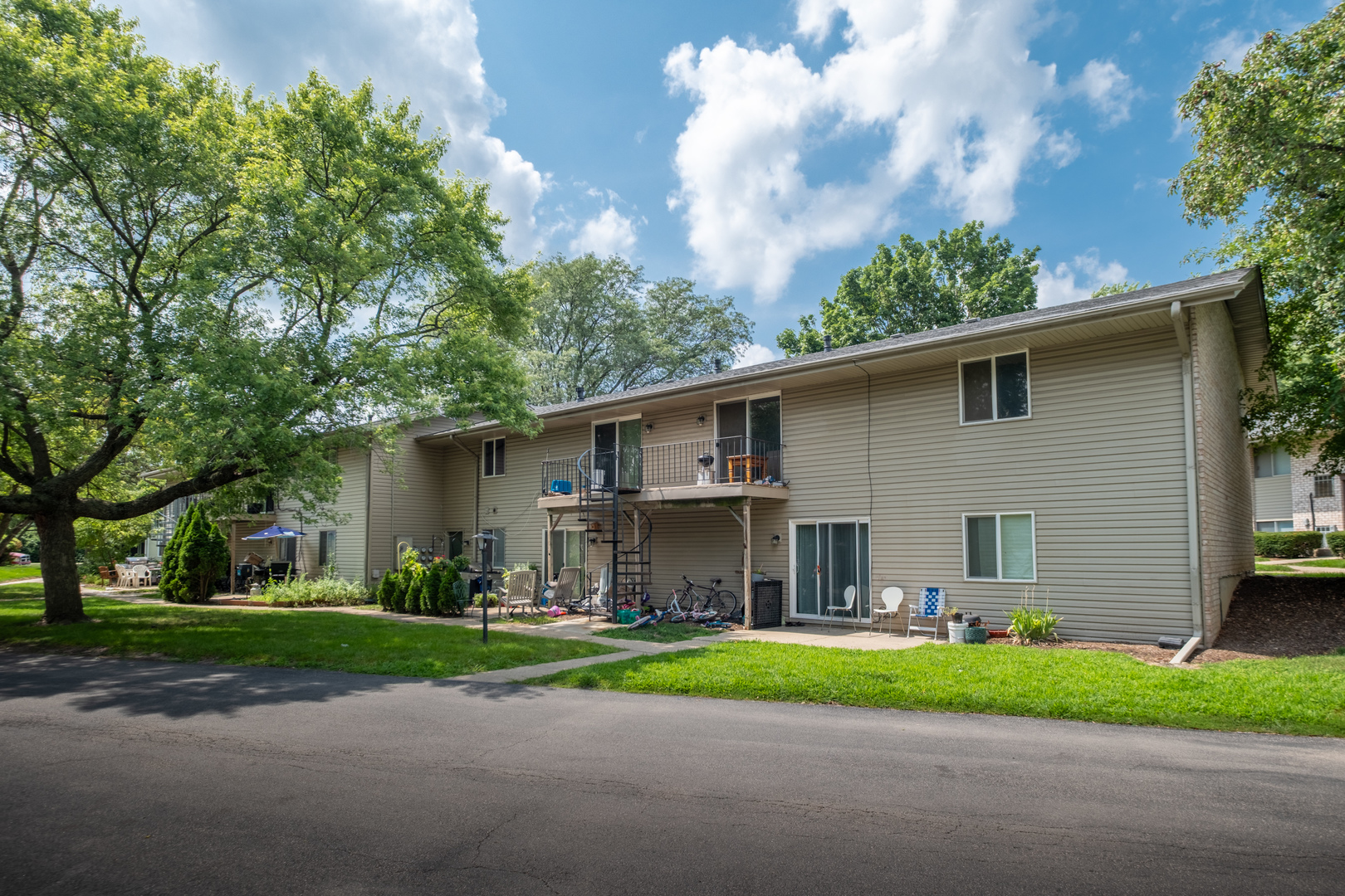 1330-1332 S 14th Street, St. Charles, IL 60174