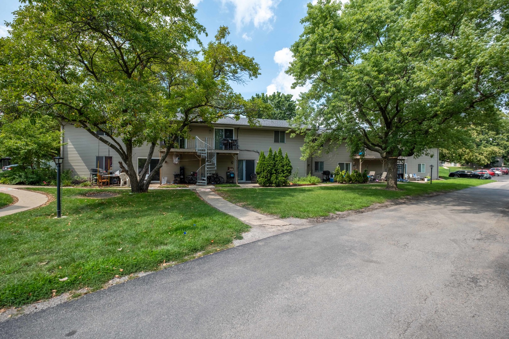 1330-1332 S 14th Street, St. Charles, IL 60174