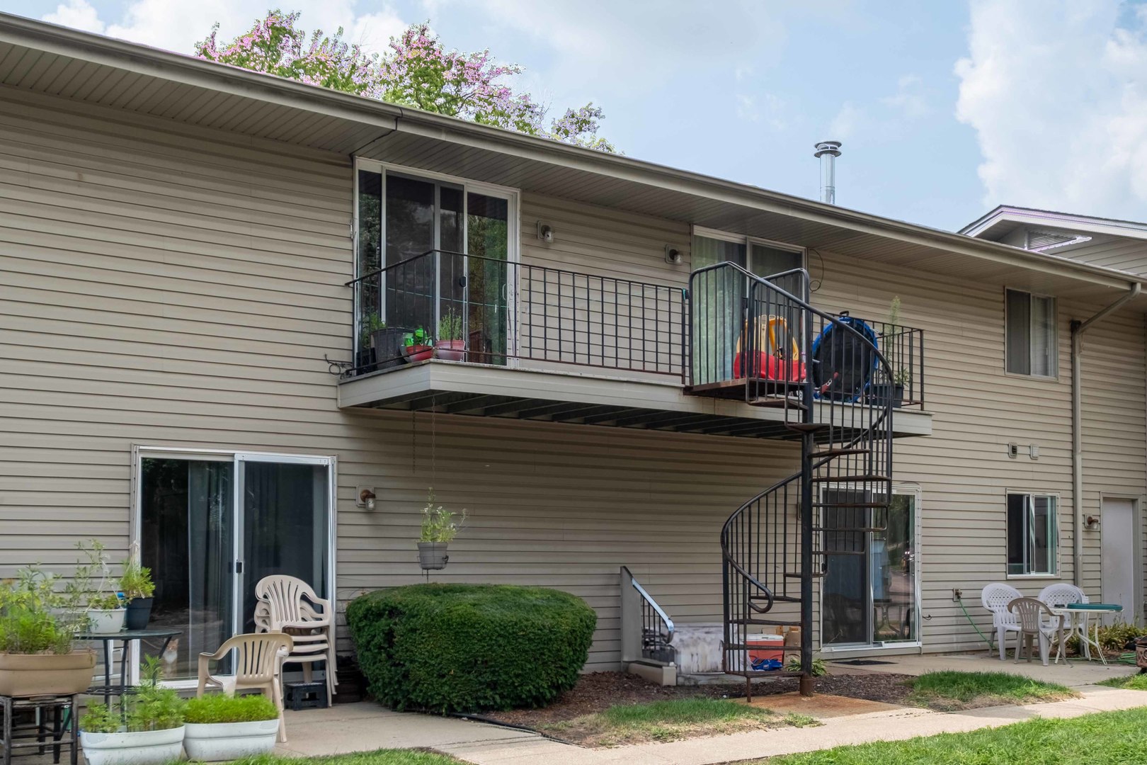 1336-1338 S 14th Street, St. Charles, IL 60174