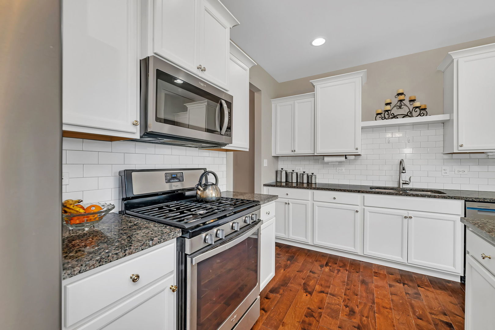 21021 Lakewoods Lane, Shorewood, IL 60404