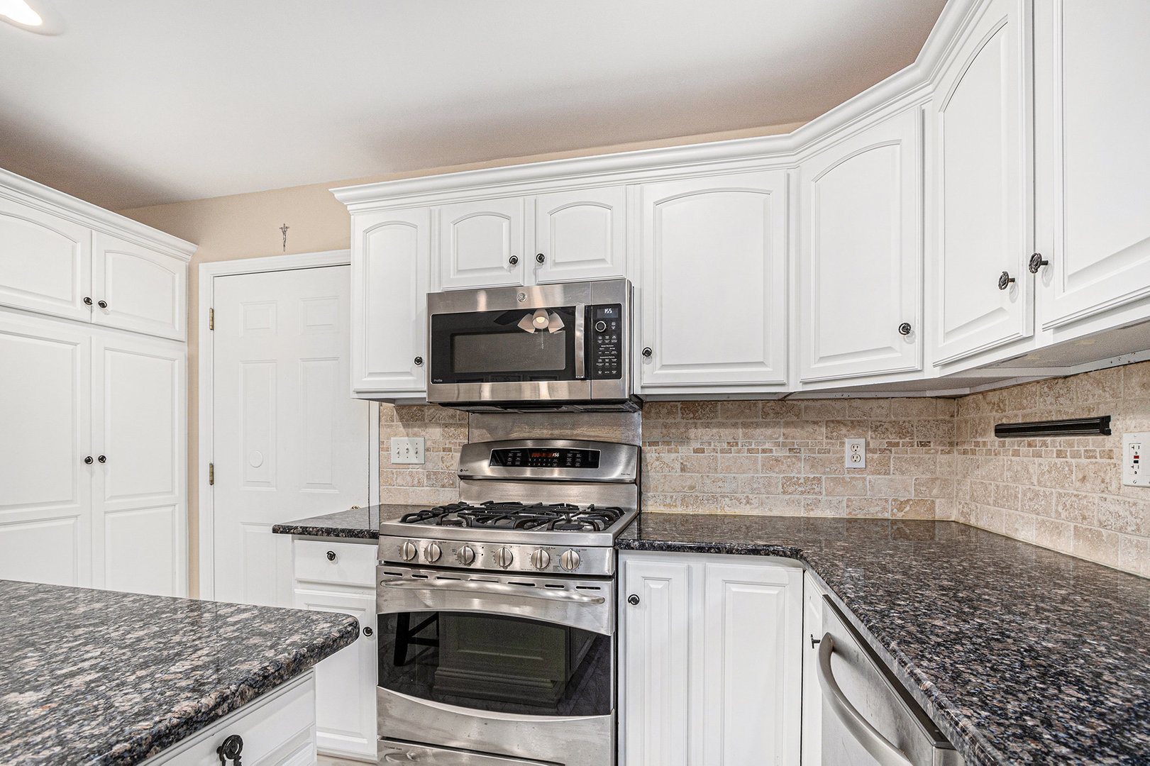 505 Windridge Drive, Chesterton, IN 46304