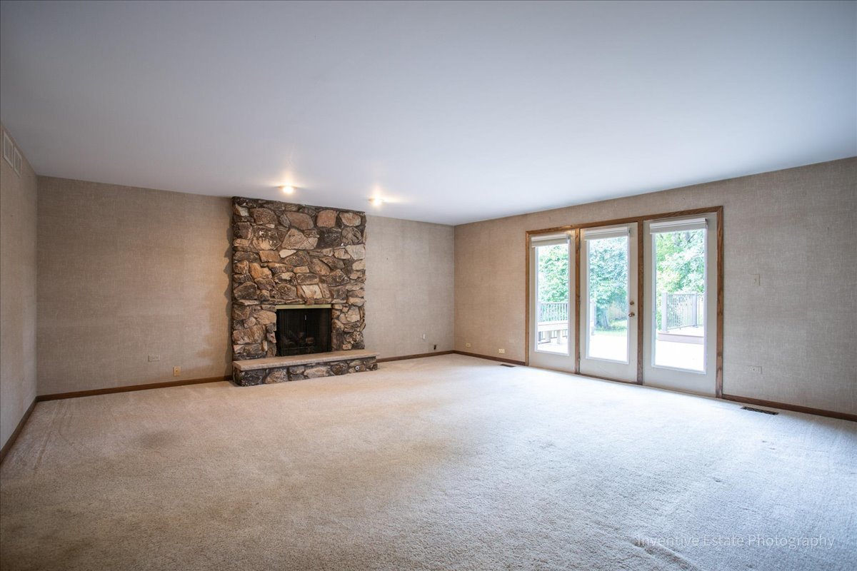 6710 Wedgewood Lane, Willowbrook, IL 60527