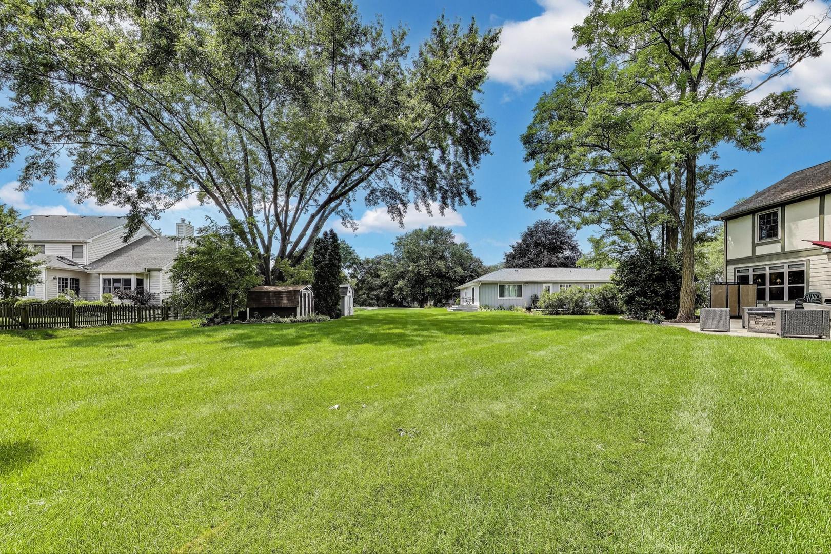 28W409 Leverenz Road, Naperville, IL 60564