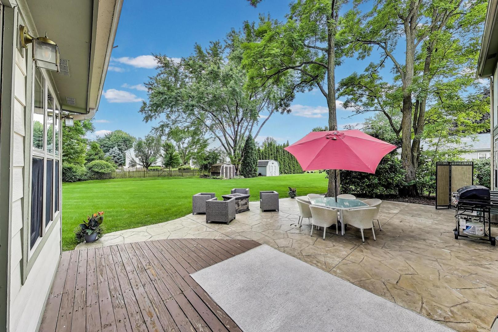 28W409 Leverenz Road, Naperville, IL 60564