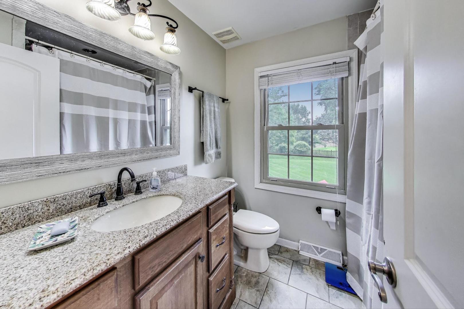 28W409 Leverenz Road, Naperville, IL 60564