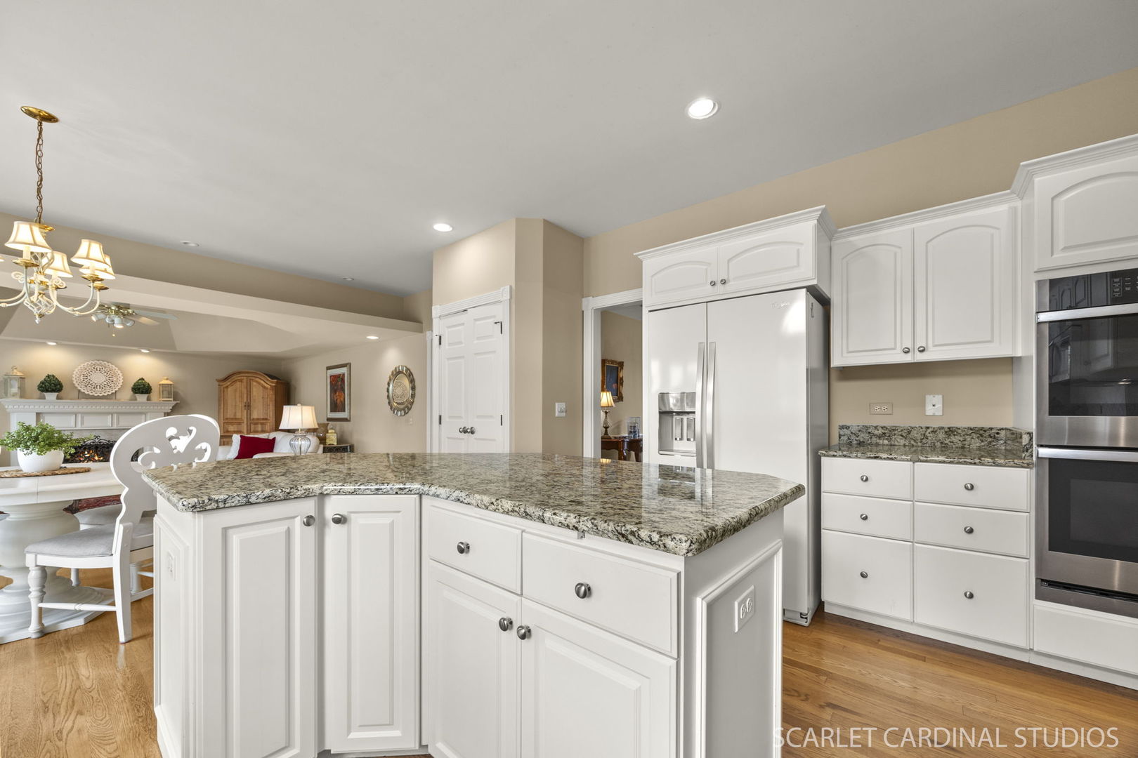 2124 Leverenz Road, Naperville, IL 60564