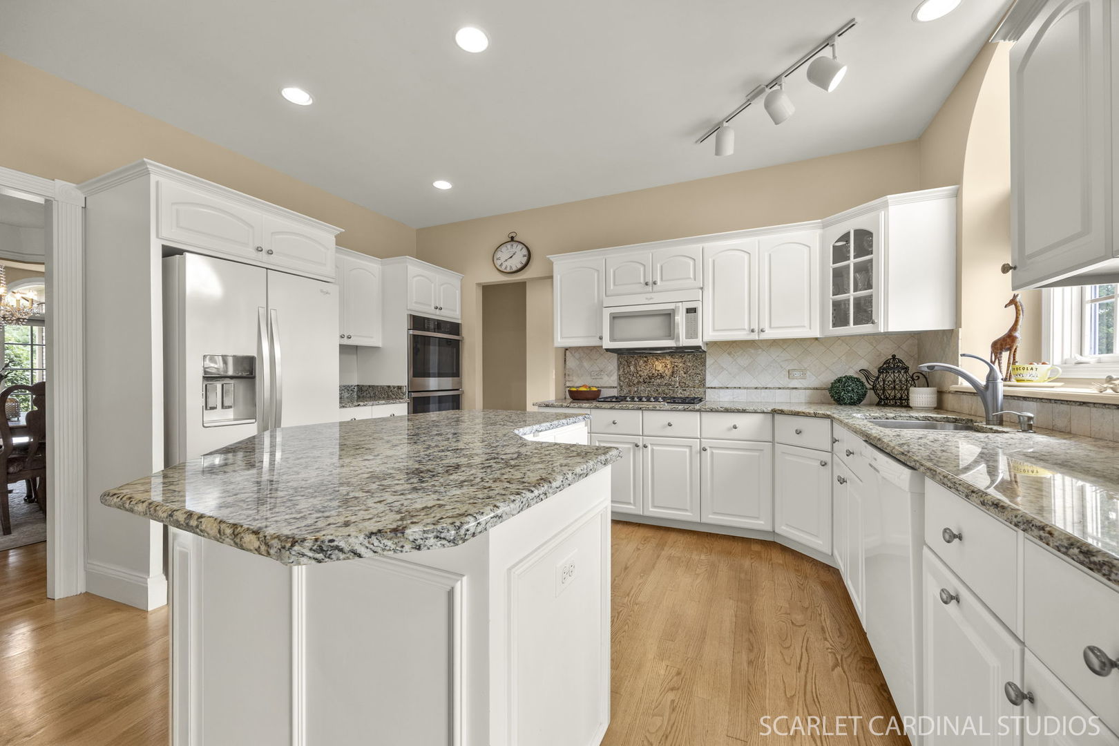 2124 Leverenz Road, Naperville, IL 60564