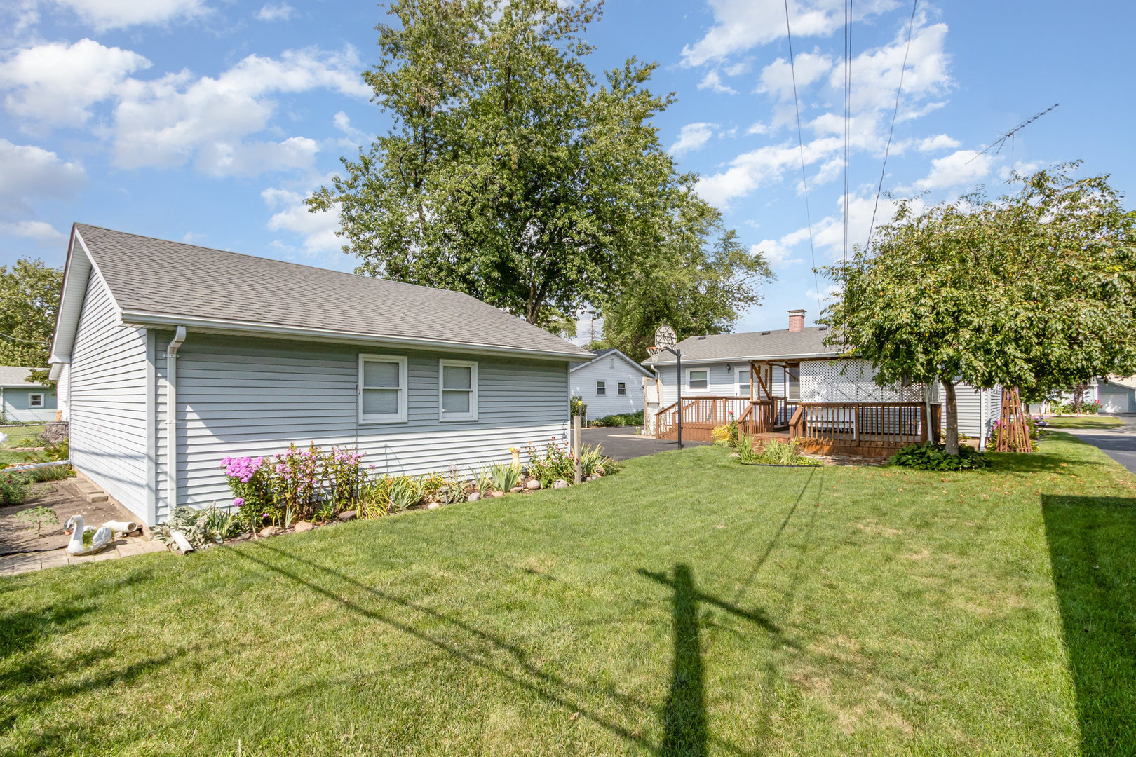 901 Lilac Lane, Joliet, IL 60435