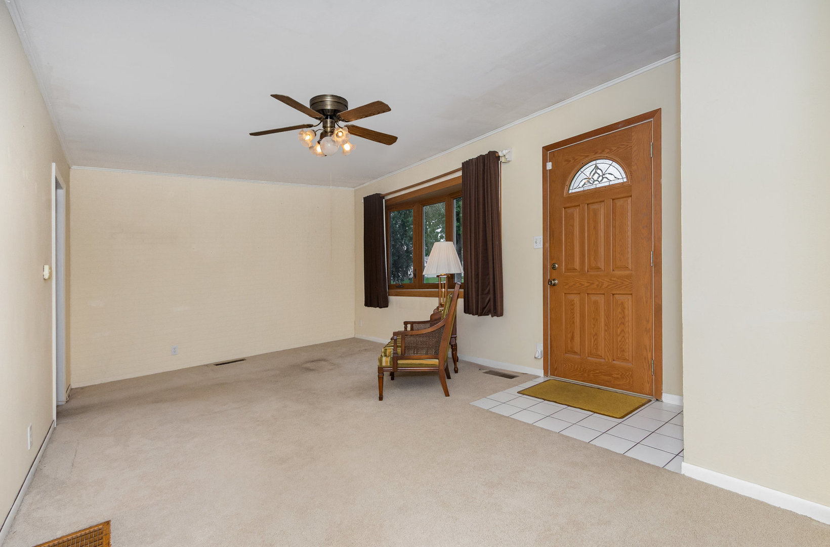 901 Lilac Lane, Joliet, IL 60435