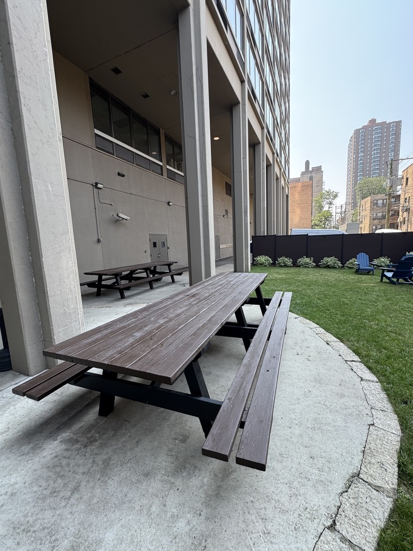 5320 N Sheridan Road #1301, Chicago, IL 60640