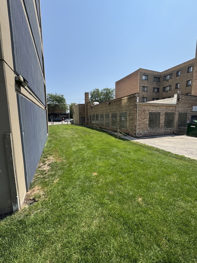 5320 N Sheridan Road #1301, Chicago, IL 60640