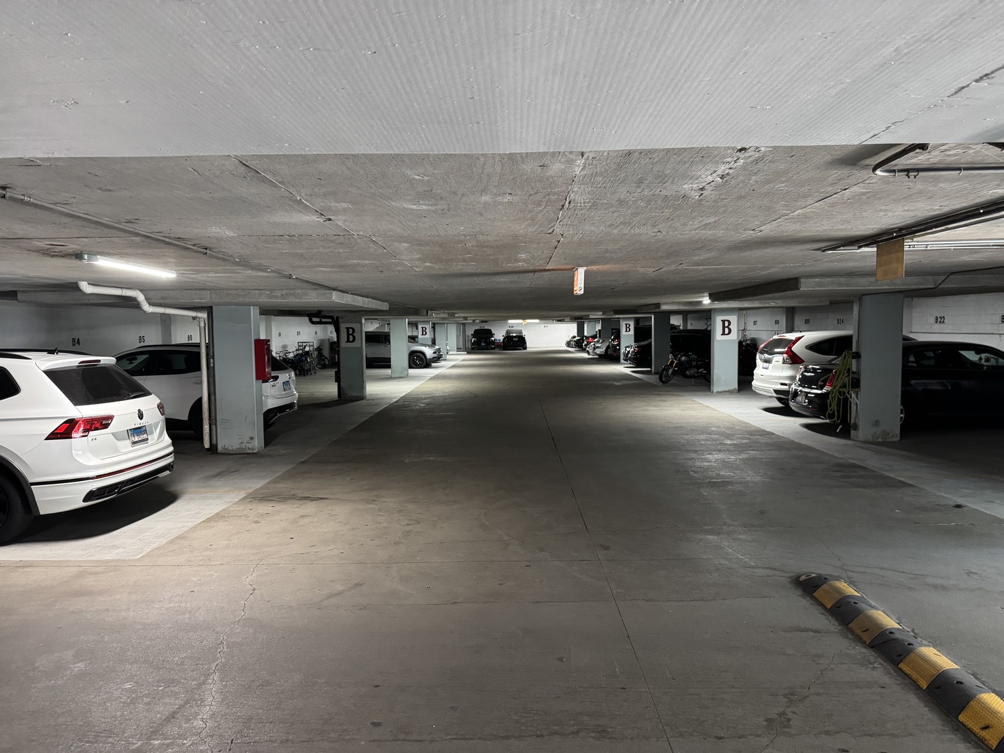 5320 N Sheridan Road #1301, Chicago, IL 60640