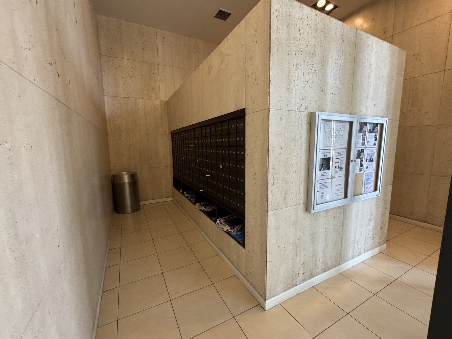 5320 N Sheridan Road #1301, Chicago, IL 60640