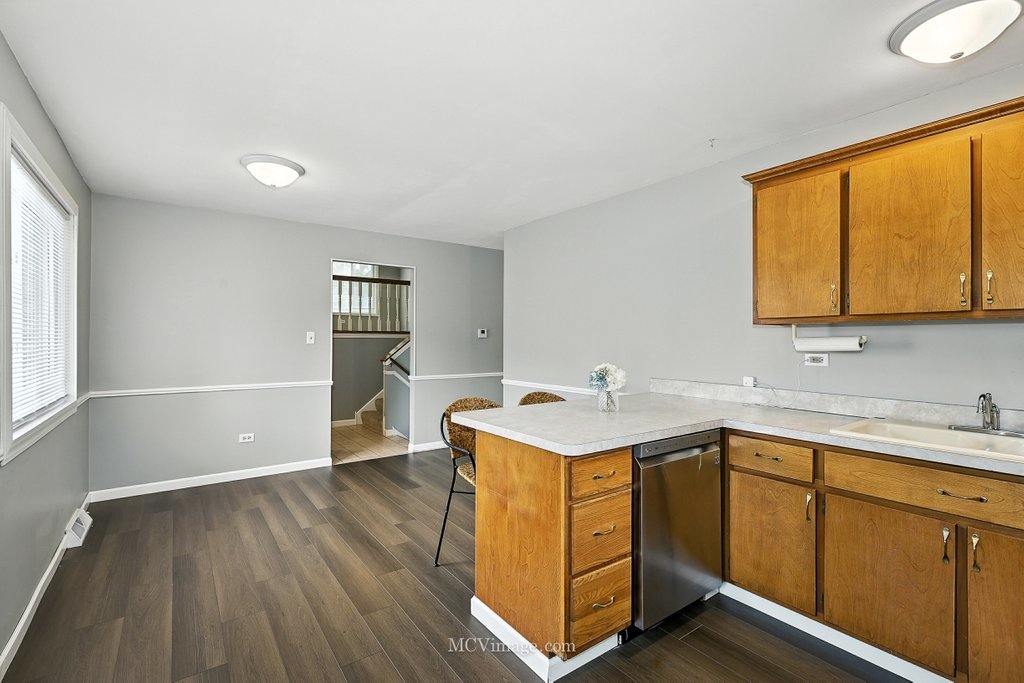 4336 Scott Street, Oak Forest, IL 60452