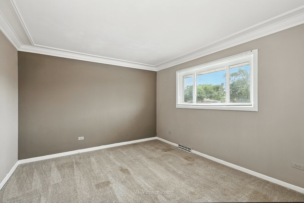 4336 Scott Street, Oak Forest, IL 60452