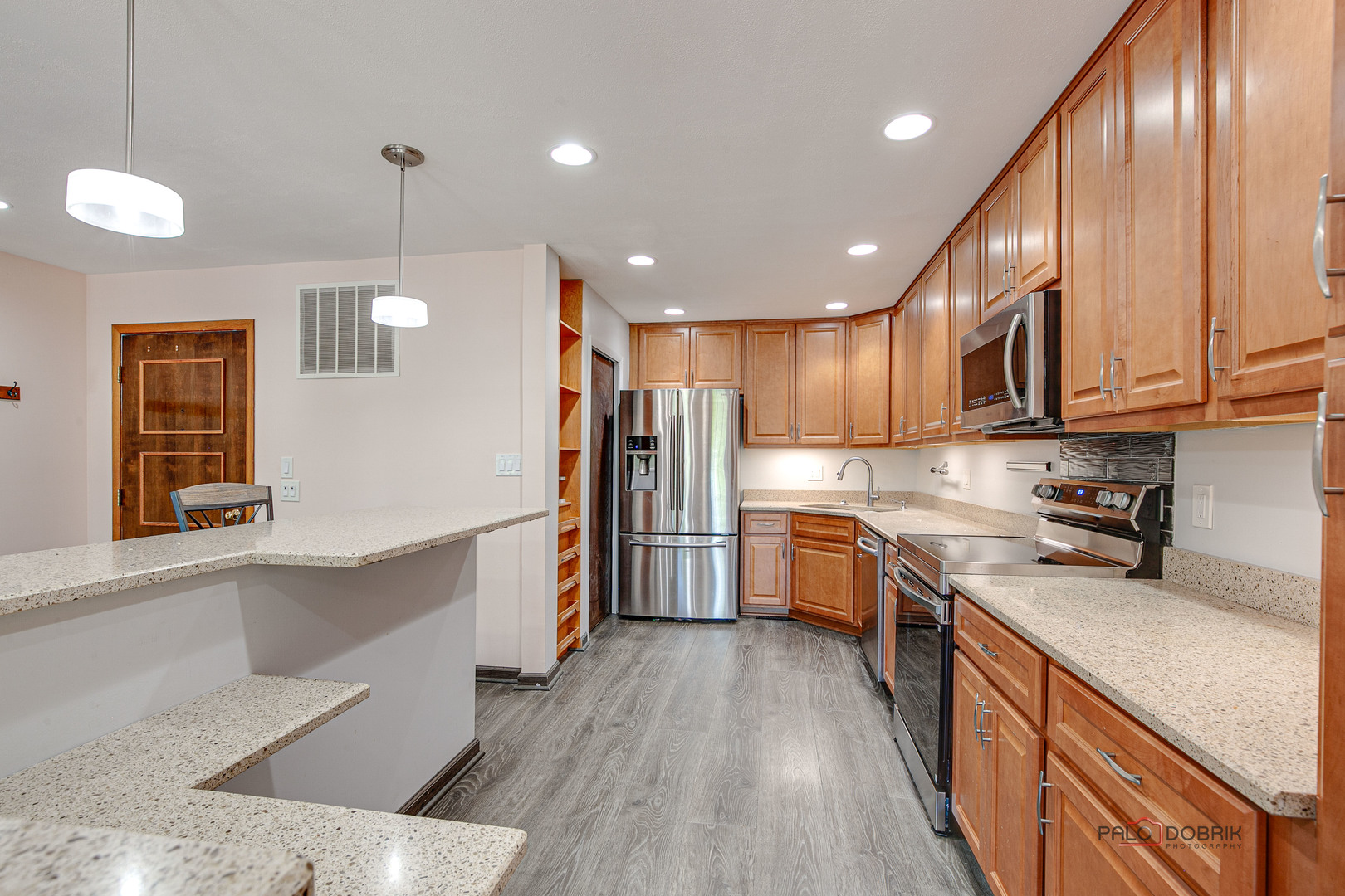 851 Garfield Avenue #C, Libertyville, IL 60048
