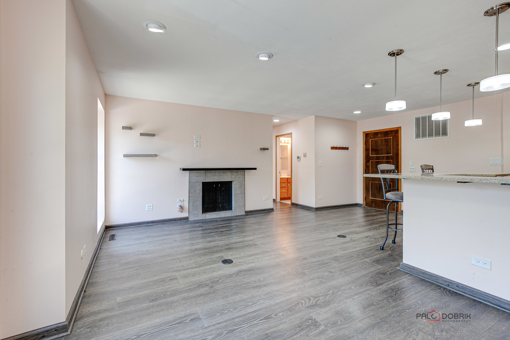 851 Garfield Avenue #C, Libertyville, IL 60048