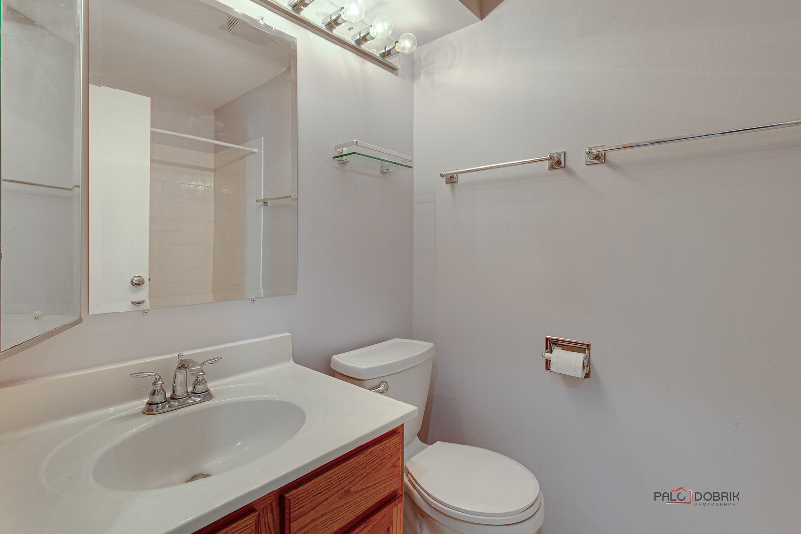 851 Garfield Avenue #C, Libertyville, IL 60048