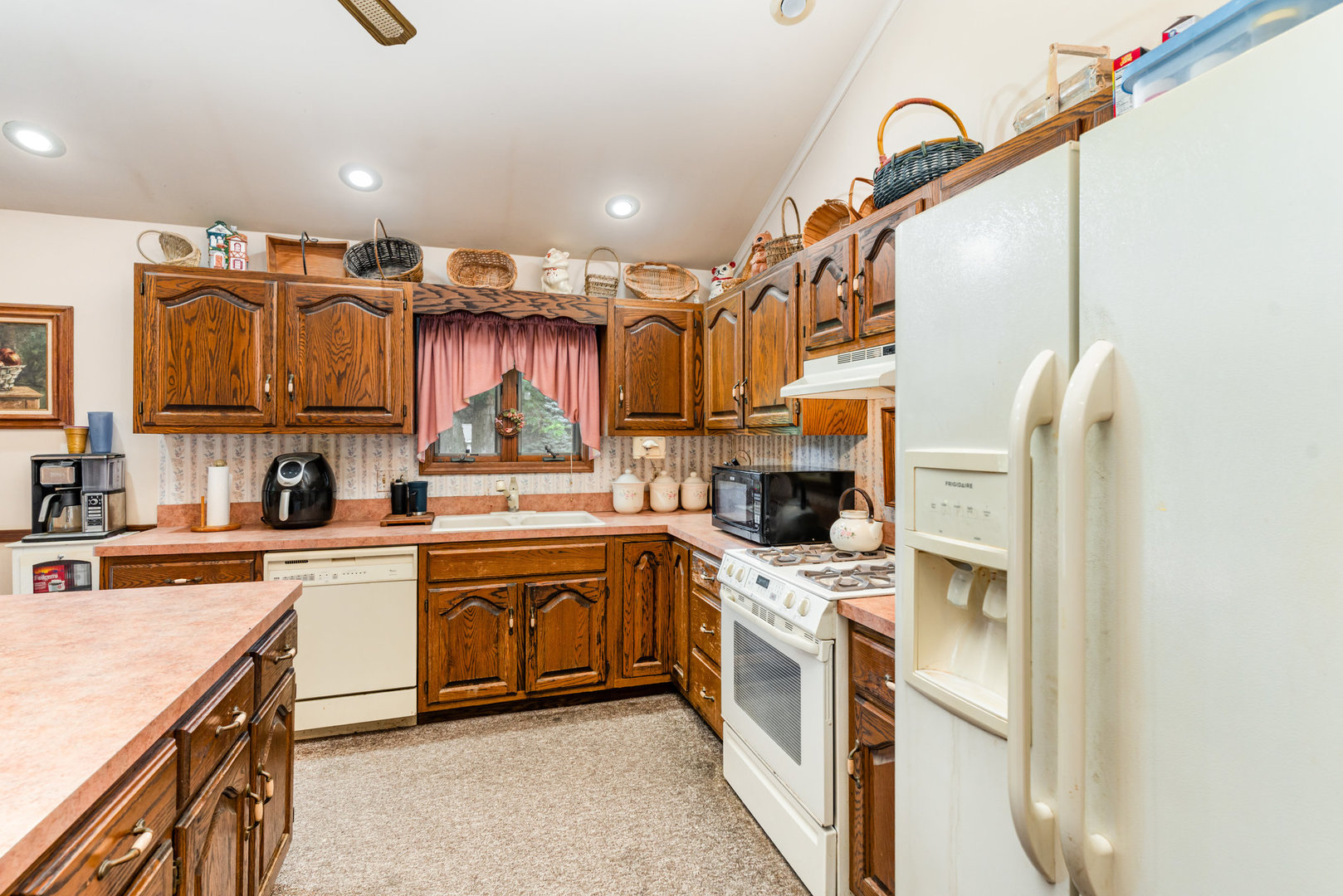 653 Eunice Cove, Lake Holiday, IL 60552