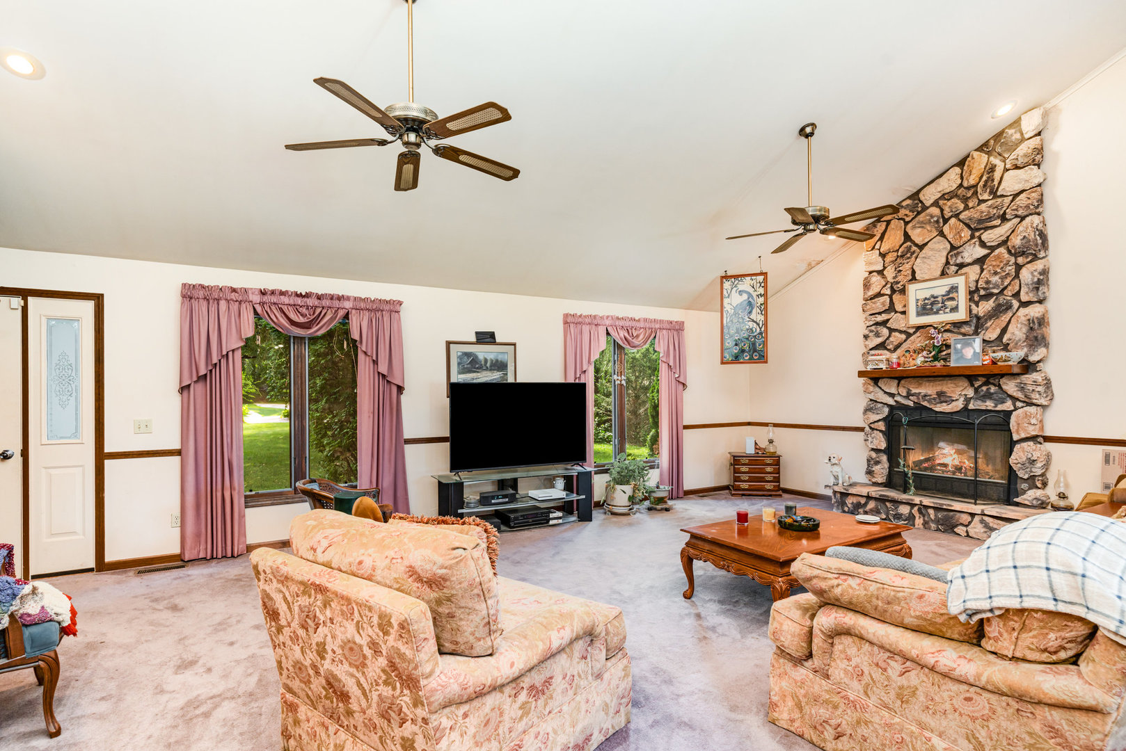 653 Eunice Cove, Lake Holiday, IL 60552