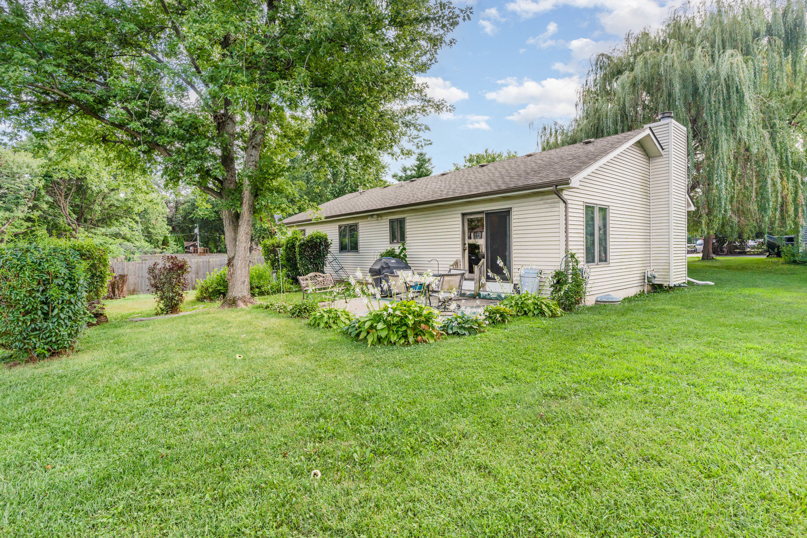 653 Eunice Cove, Lake Holiday, IL 60552