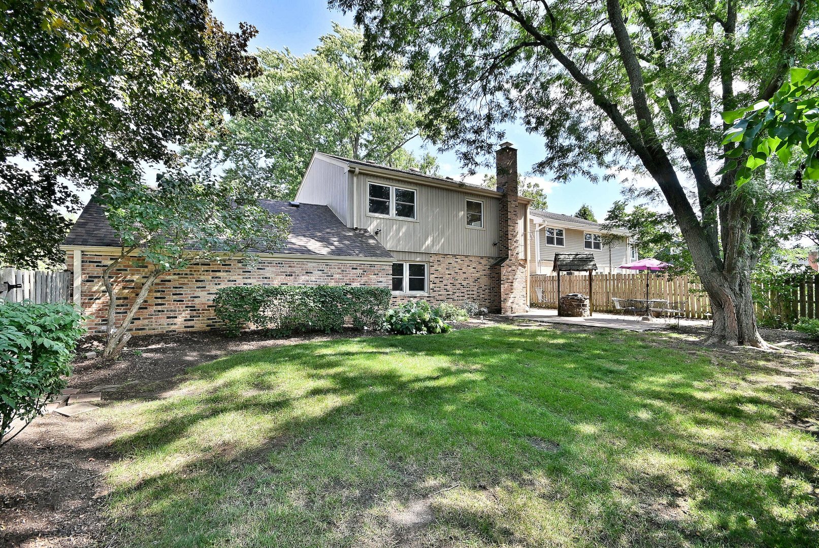 1615 E Miner Street, Arlington Heights, IL 60004