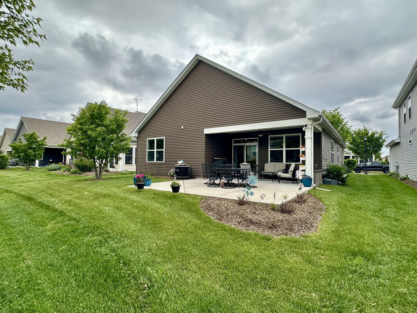 1033 Carolina Court, Pingree Grove, IL 60140