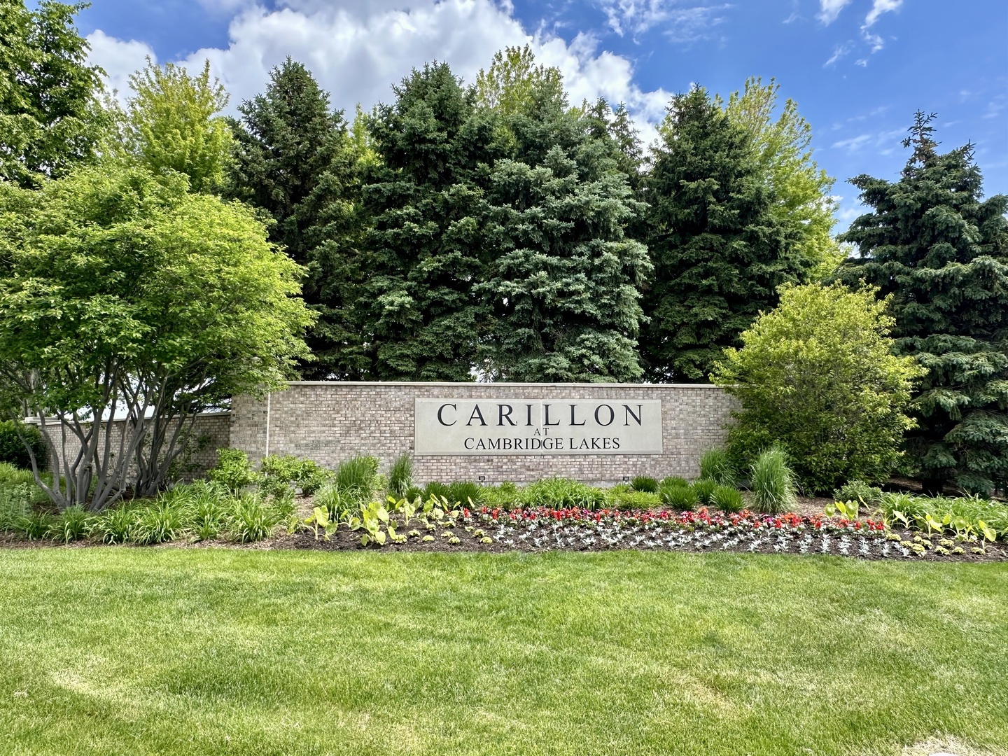 1033 Carolina Court, Pingree Grove, IL 60140
