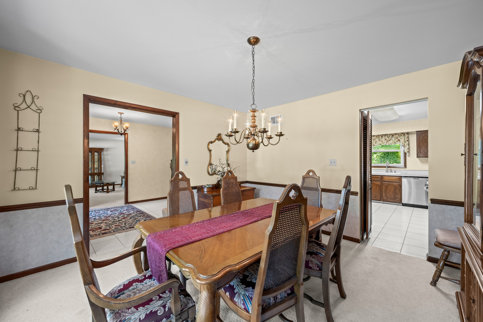 1507 W Plymouth Drive, Arlington Heights, IL 60004