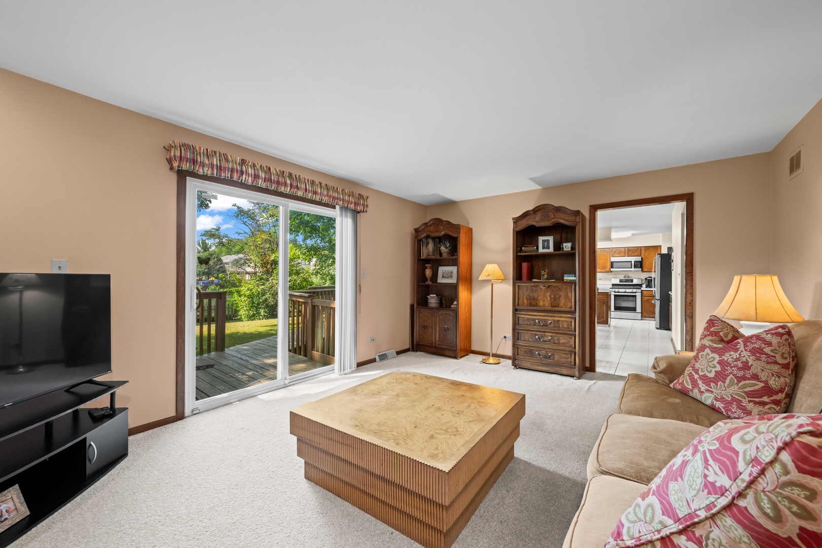 1507 W Plymouth Drive, Arlington Heights, IL 60004