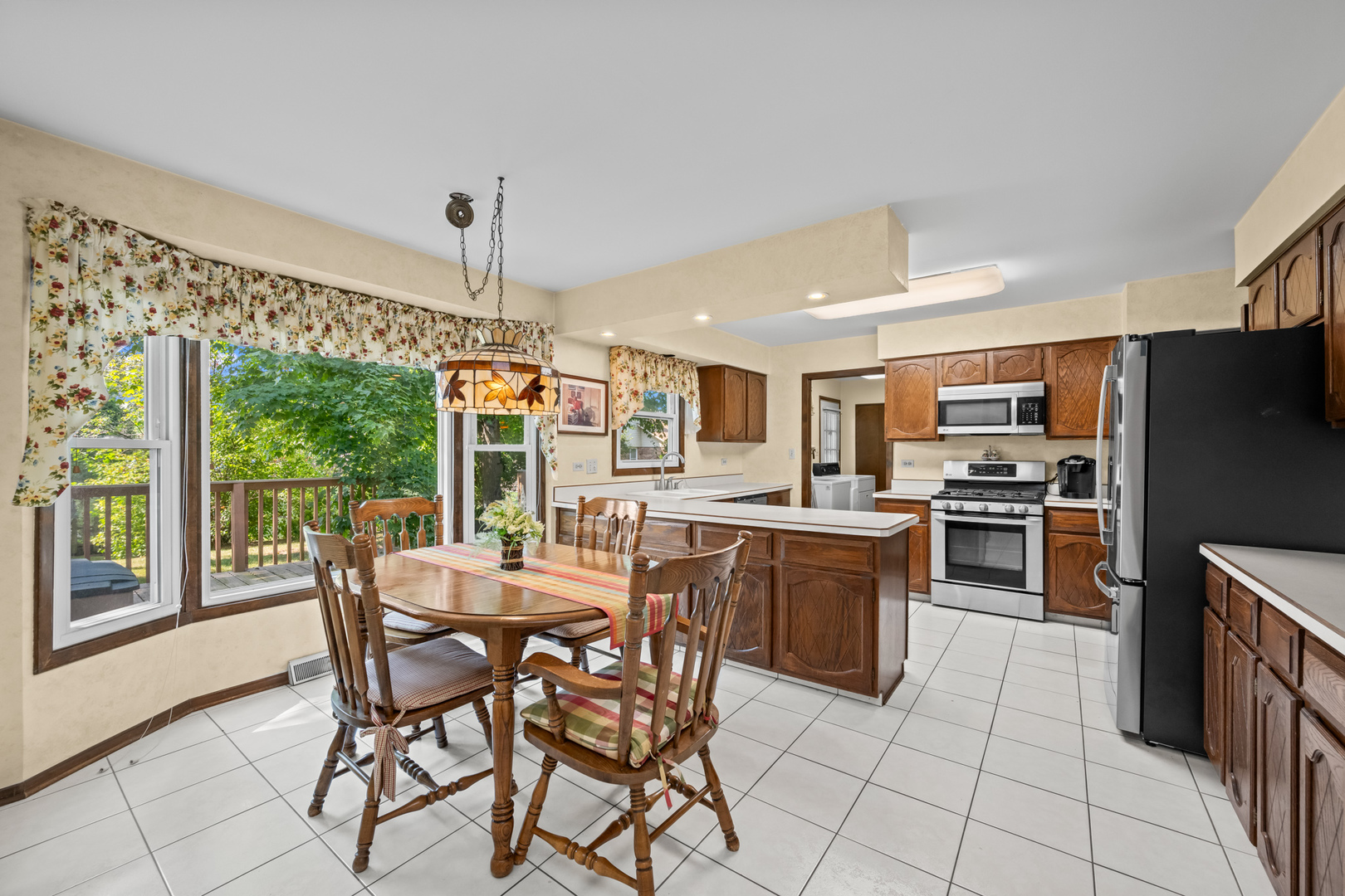 1507 W Plymouth Drive, Arlington Heights, IL 60004