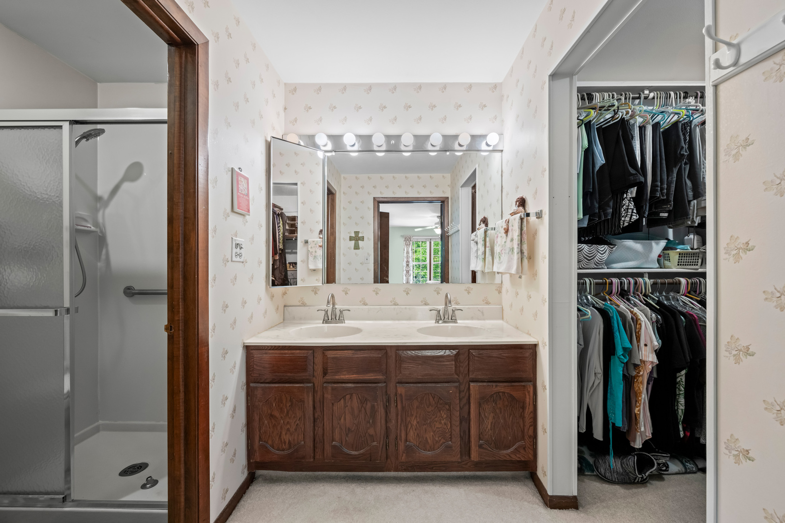 1507 W Plymouth Drive, Arlington Heights, IL 60004