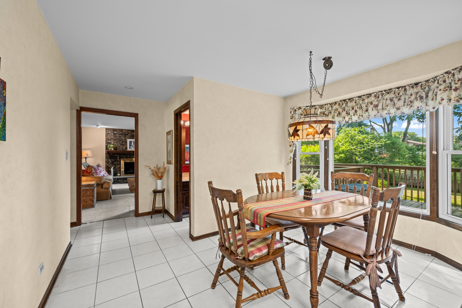 1507 W Plymouth Drive, Arlington Heights, IL 60004