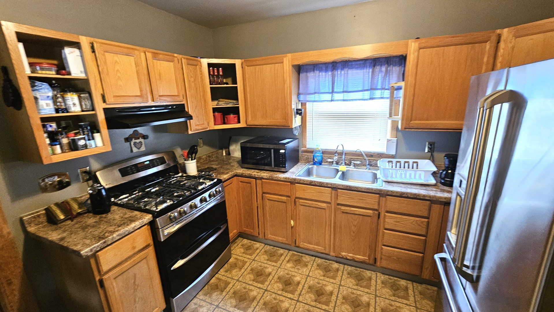 2106 S 5th Street, Rockford, IL 61104