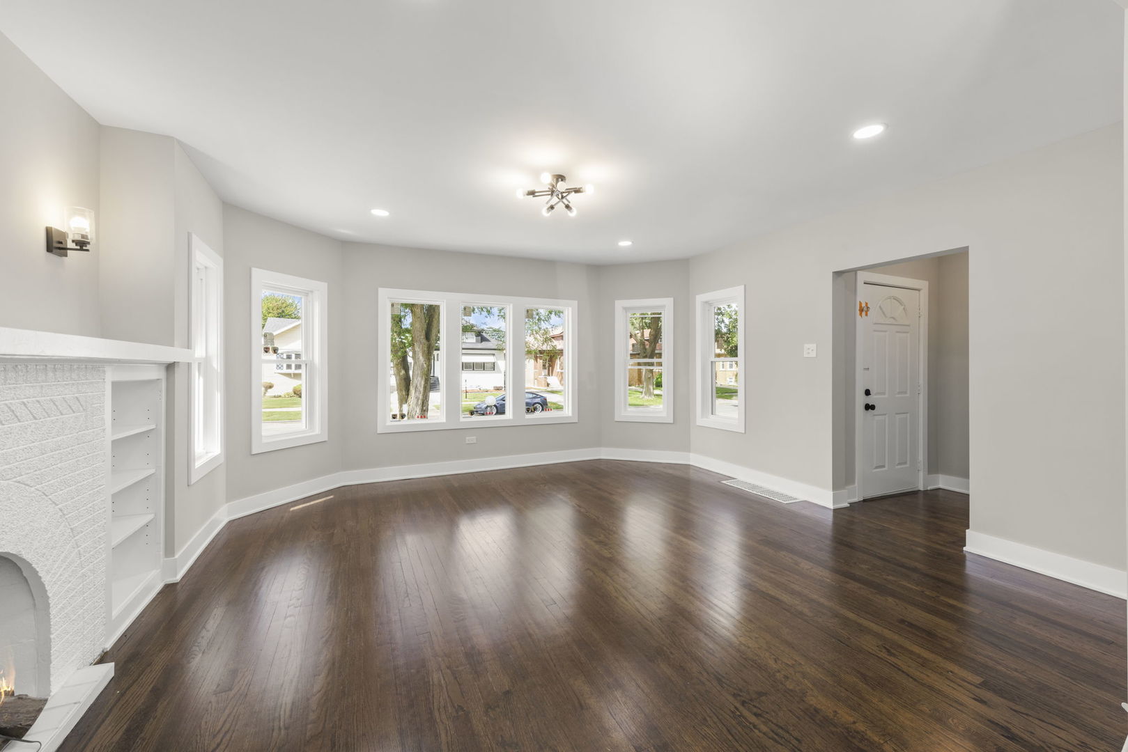 1237 S 14th Avenue, Maywood, IL 60153