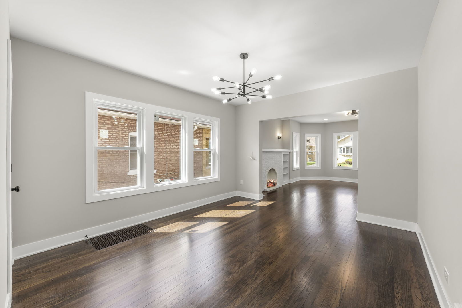 1237 S 14th Avenue, Maywood, IL 60153