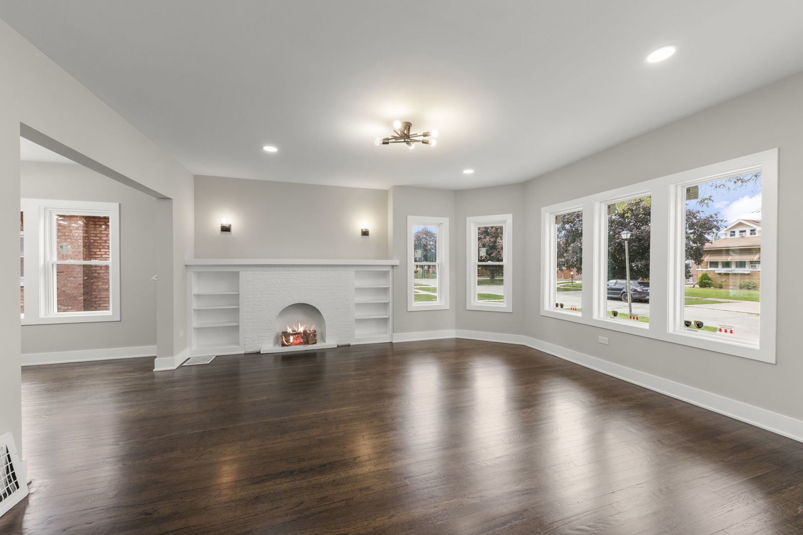 1237 S 14th Avenue, Maywood, IL 60153