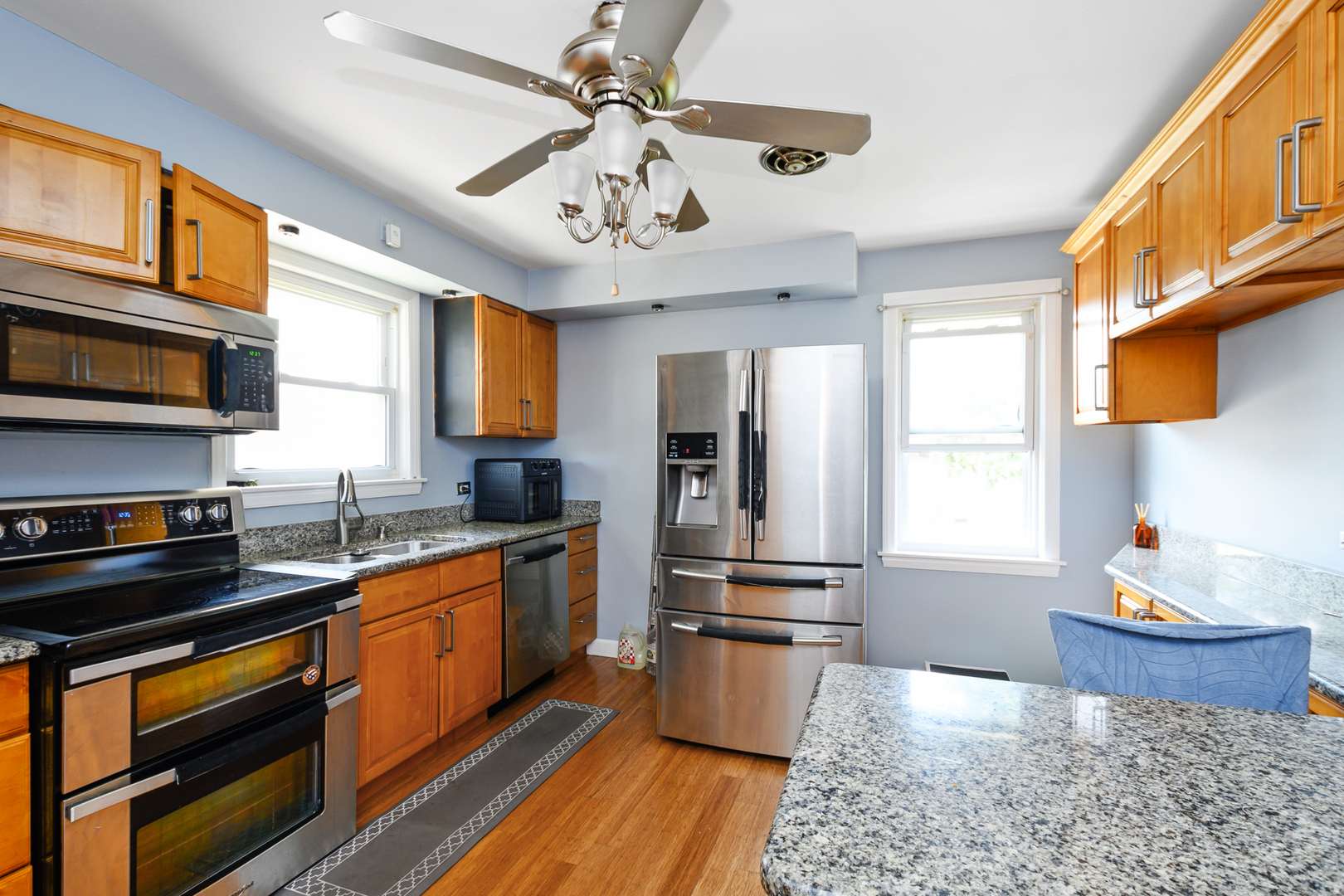 208 27th Avenue, Bellwood, IL 60104