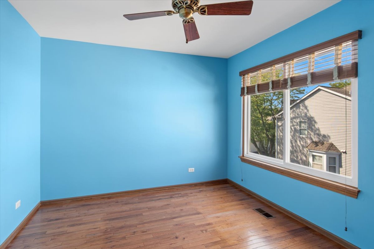 2924 Shelly Lane, Aurora, IL 60504