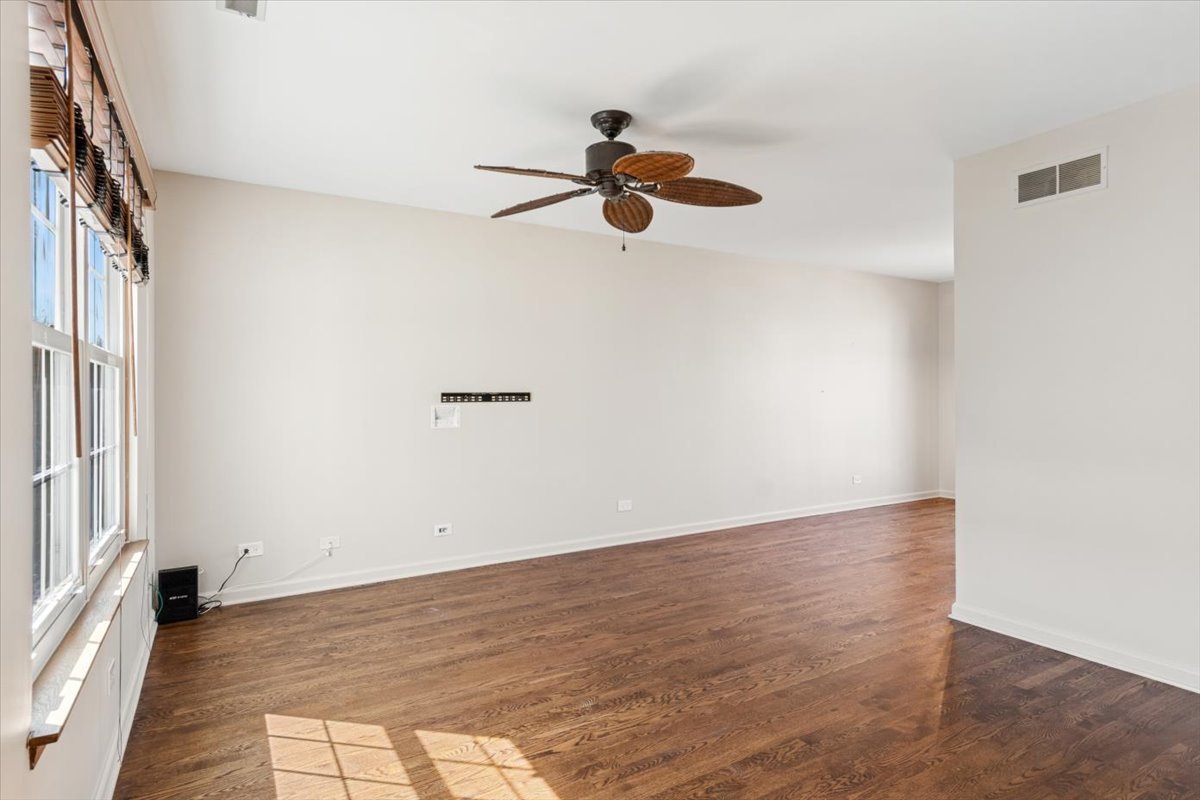 2924 Shelly Lane, Aurora, IL 60504