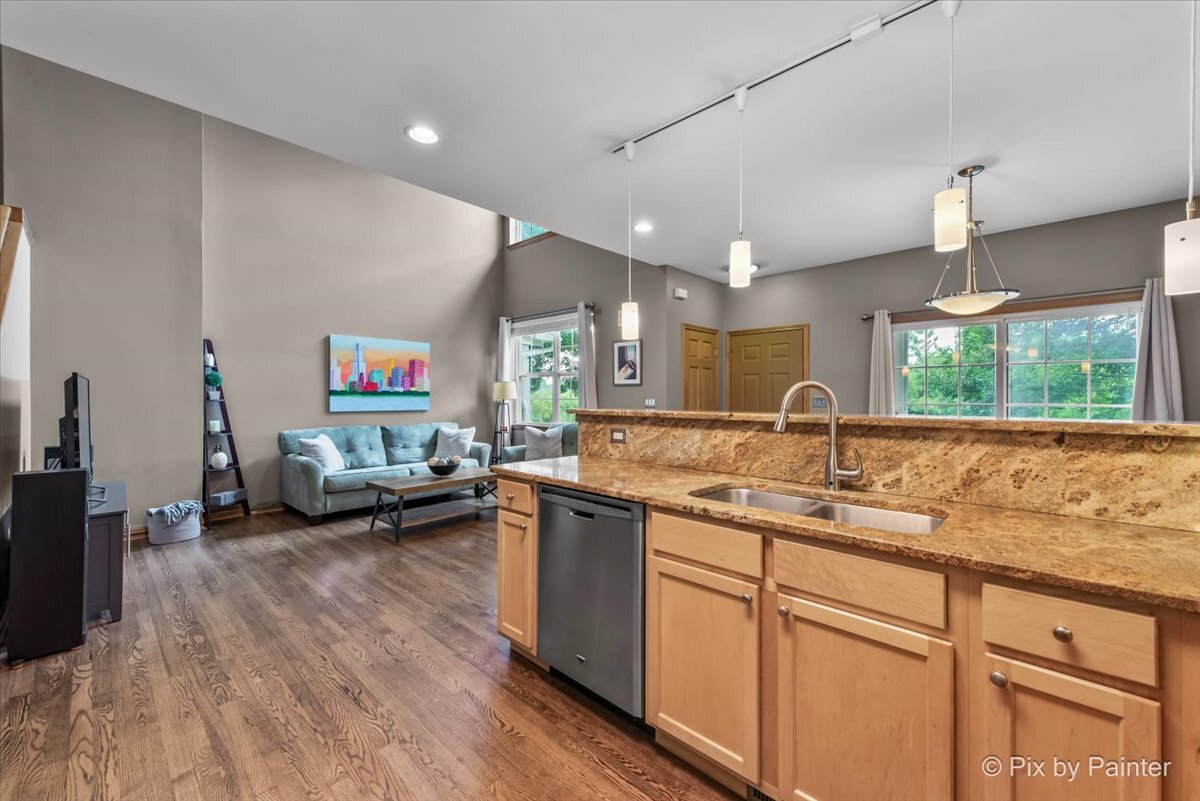 1232 Walnut Glen Drive #8C, Crystal Lake, IL 60014