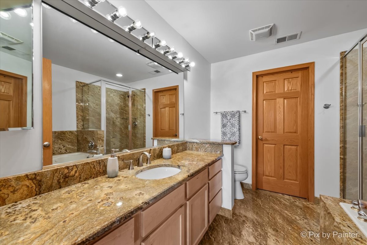 1232 Walnut Glen Drive #8C, Crystal Lake, IL 60014