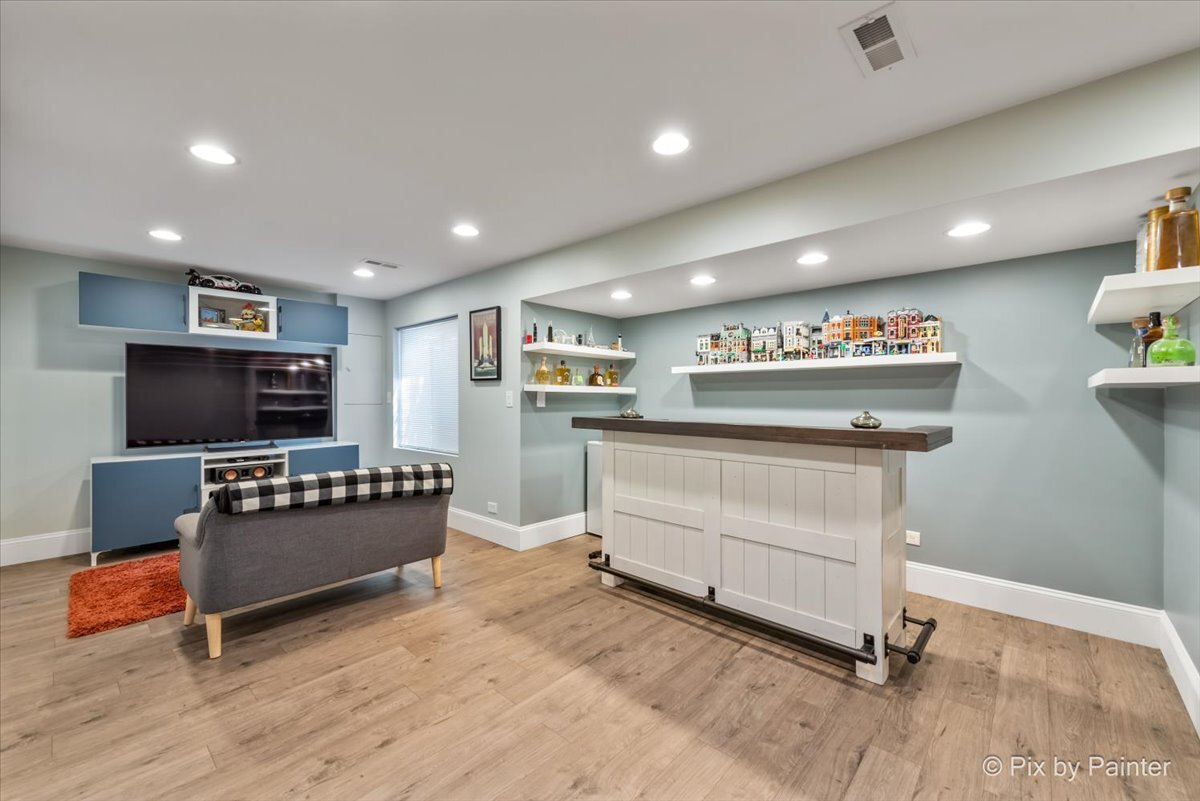1232 Walnut Glen Drive #8C, Crystal Lake, IL 60014