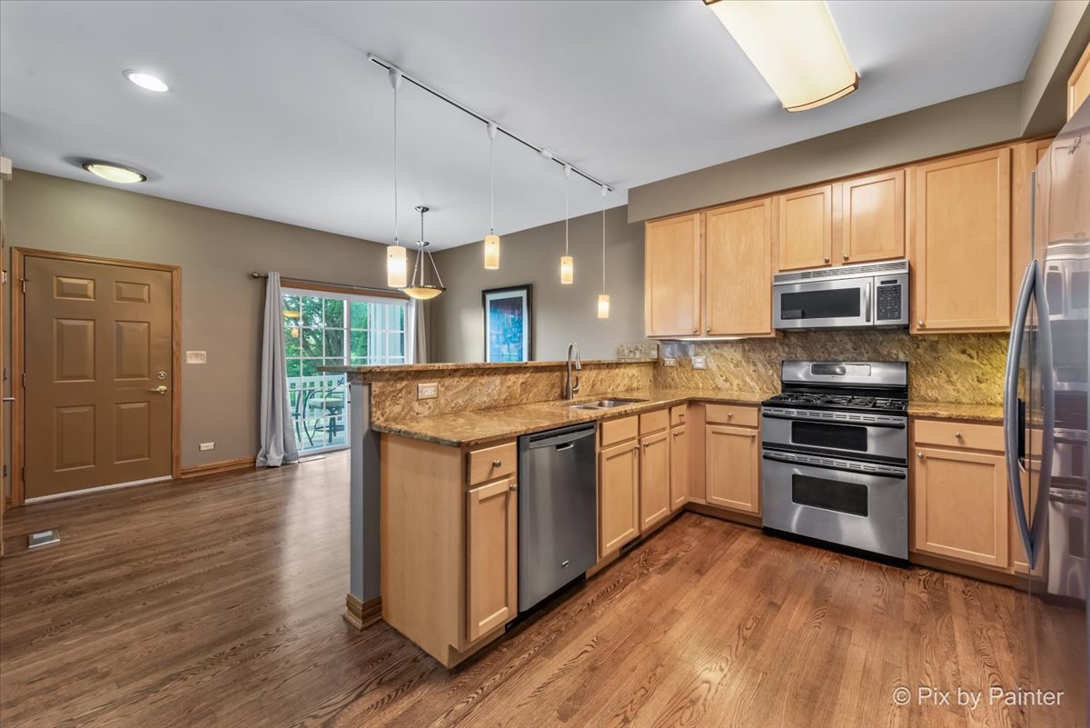 1232 Walnut Glen Drive #8C, Crystal Lake, IL 60014