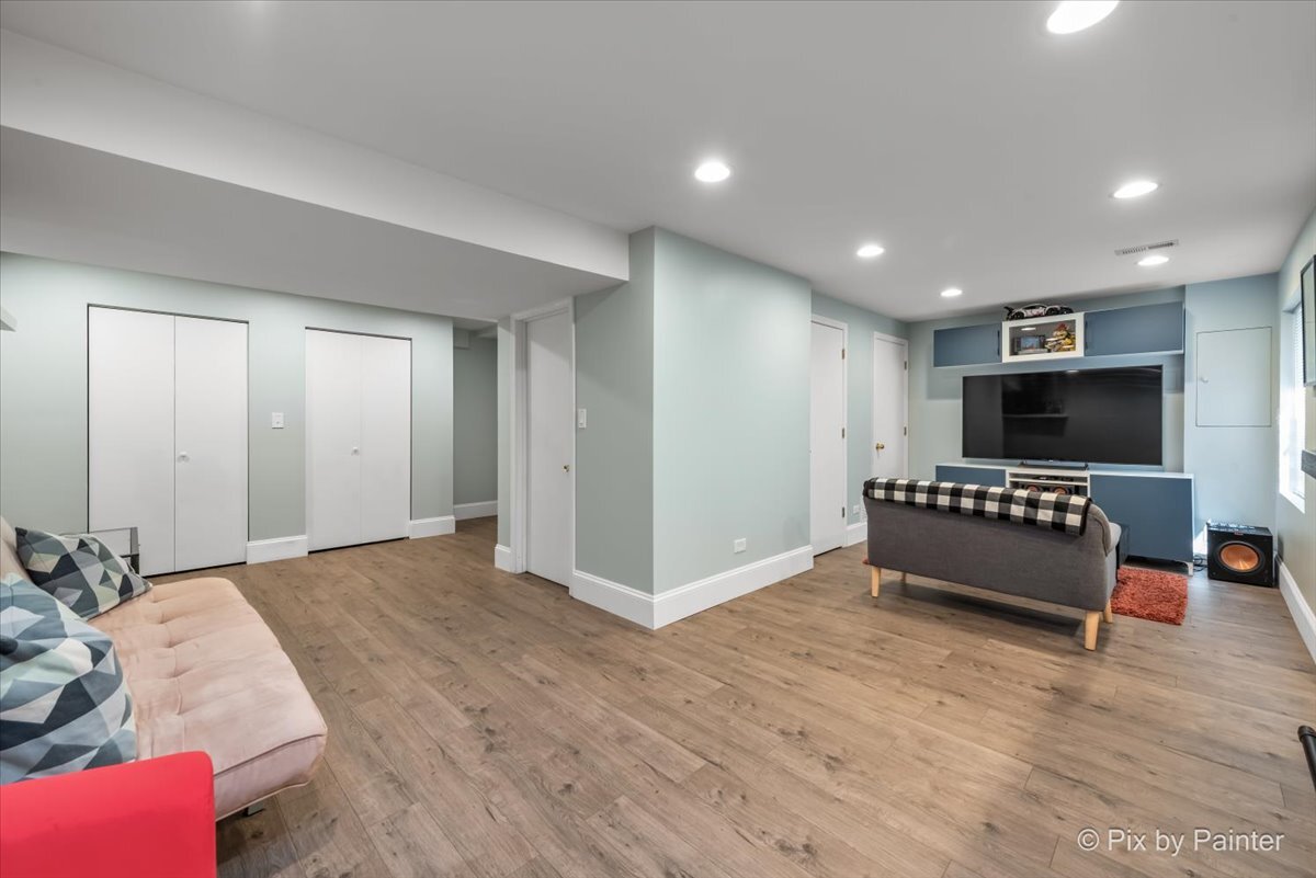 1232 Walnut Glen Drive #8C, Crystal Lake, IL 60014